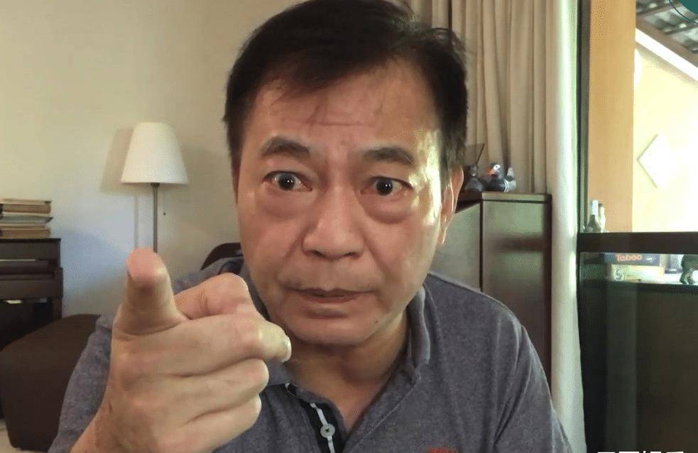 "阿灿"廖伟雄近照,64岁皱纹横生显老态,转行养鸡一只卖180元_视频