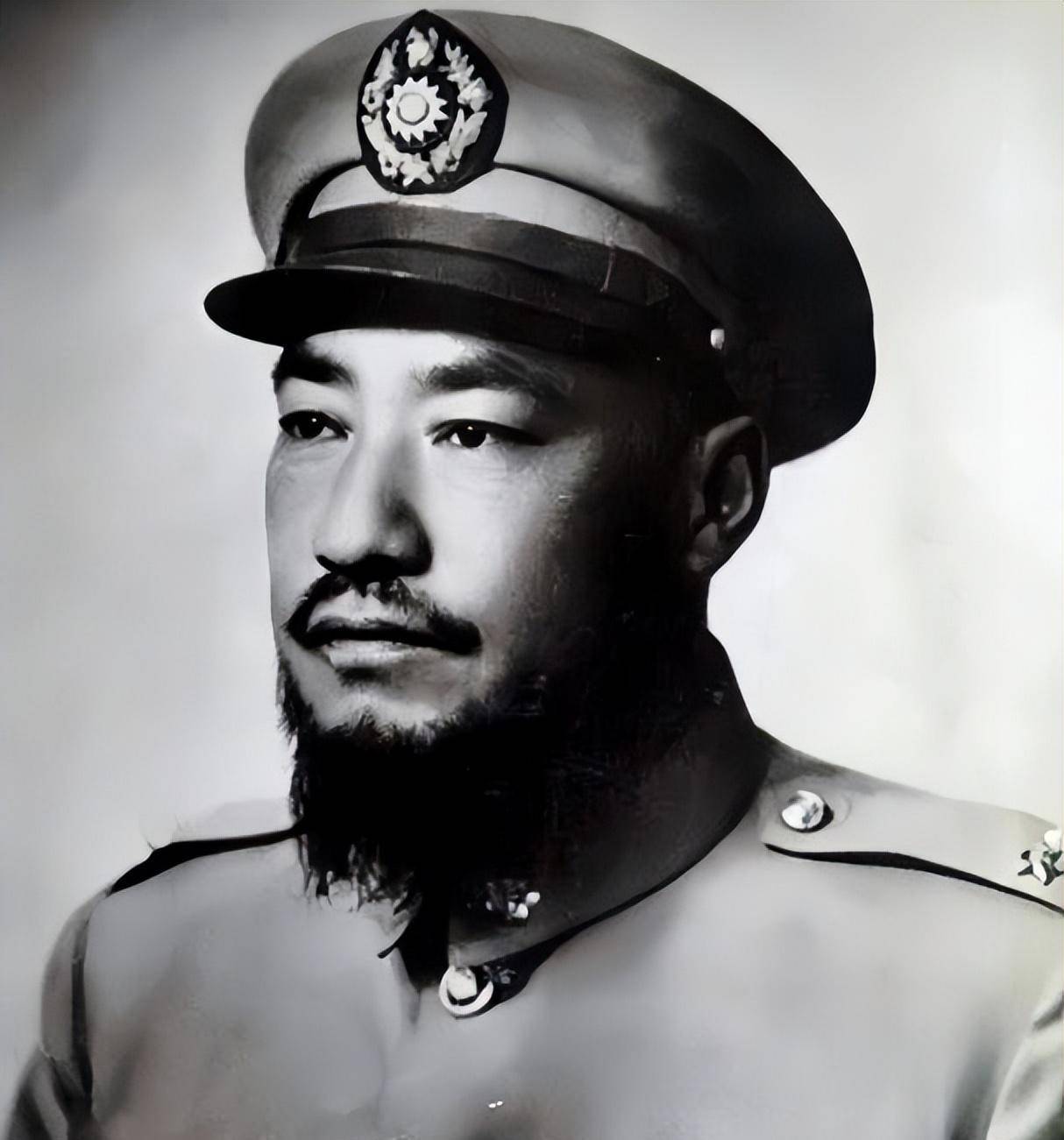 马步芳对七姨太说:"我要娶你的三个妹妹,你去给我做媒…"_马月兰_身份