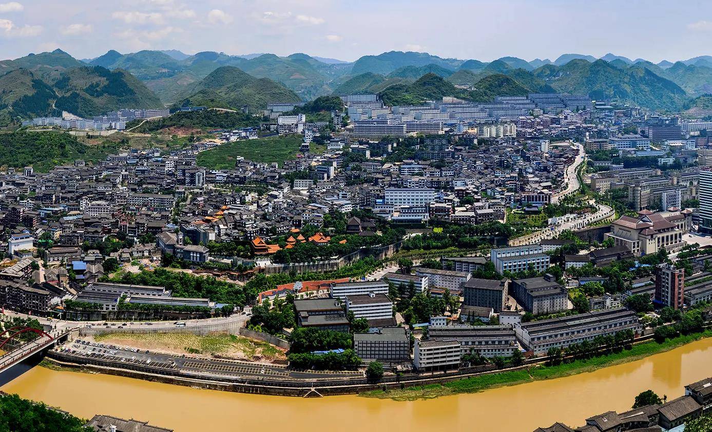 中国3大"可怜酒",巅峰时曾万家共饮,如今却在超市货架积灰_全兴_茅台