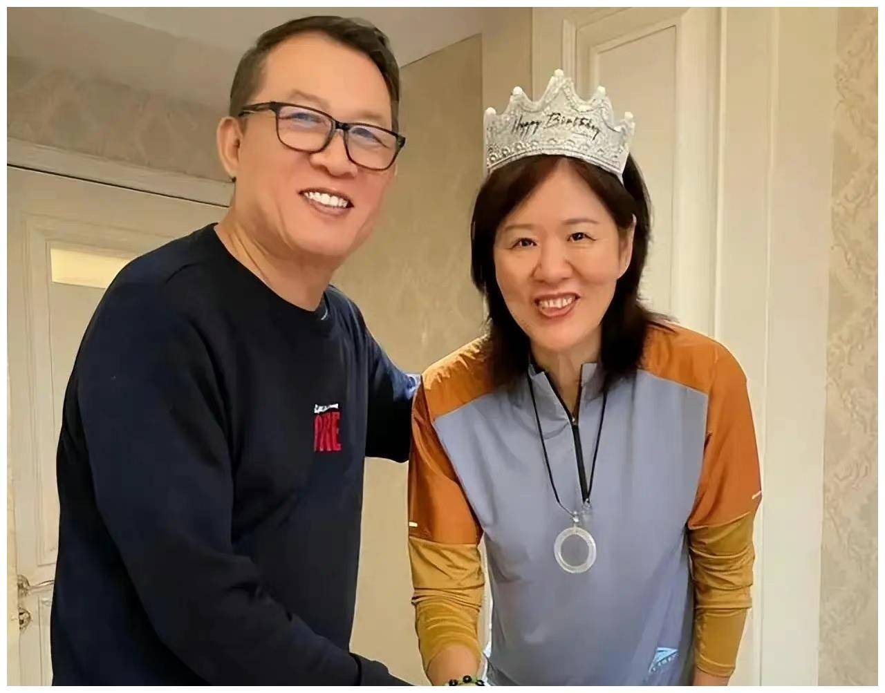 郎平被爆将复出,牵手土耳其豪门,李盈莹留洋再次被提_费内_巴赫_媒体
