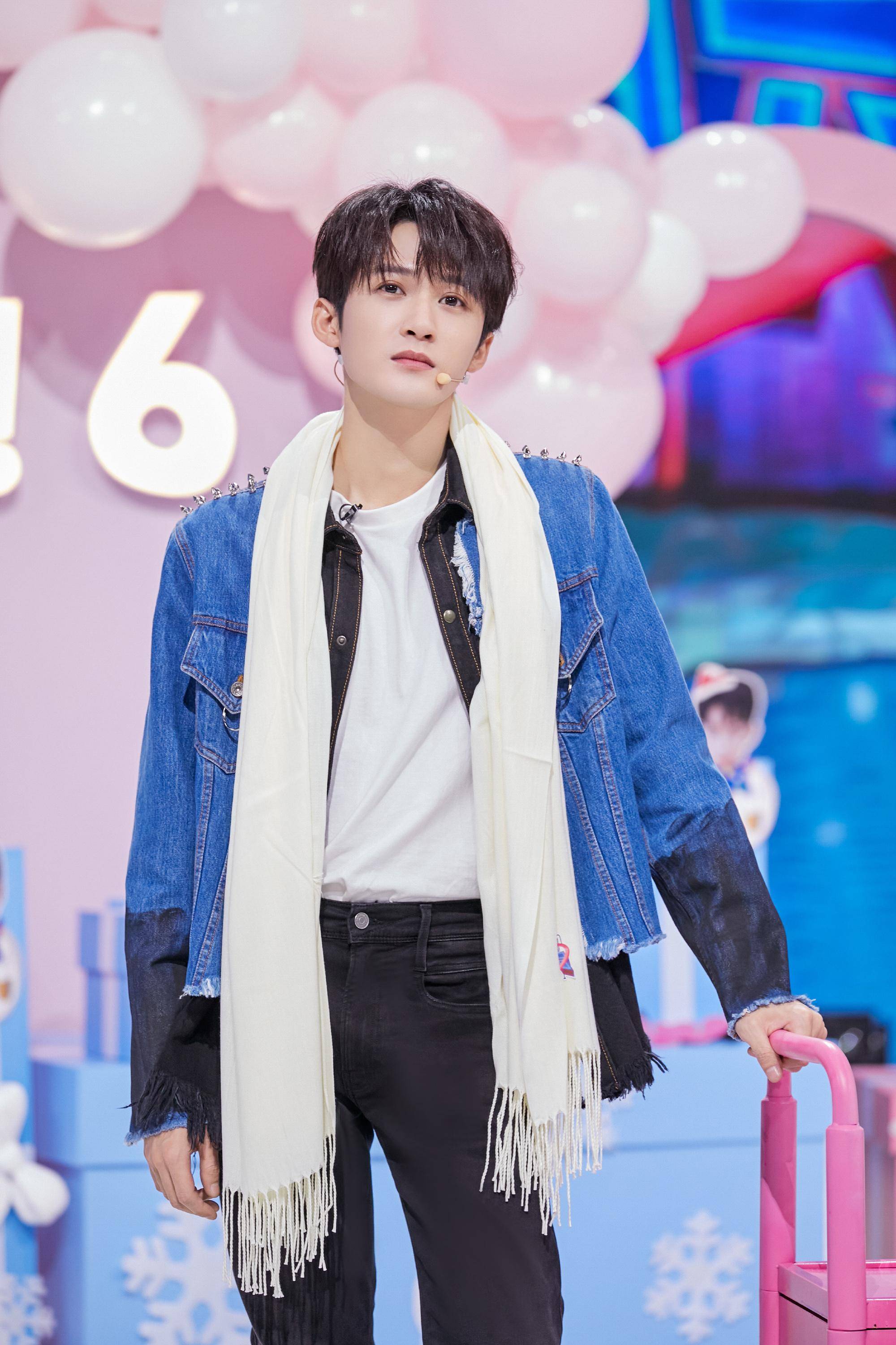 张晚意 周也 杨紫 王凯 檀健次 赵露思 蔡徐坤 罗云熙 白鹿_蒋依依