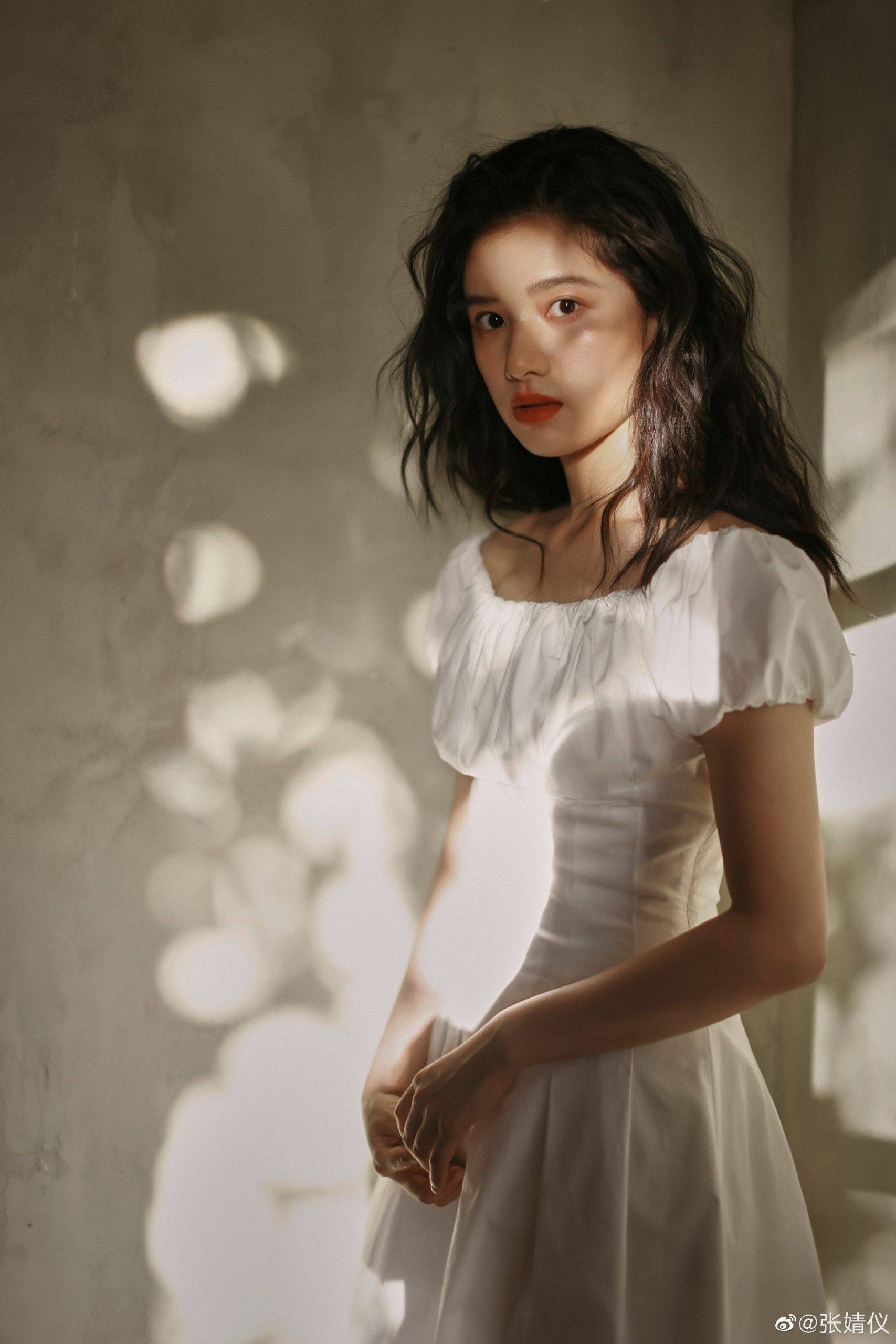 她是95后初恋系女神!6点认识《点燃我,温暖你》张婧仪_作品_周迅_少年