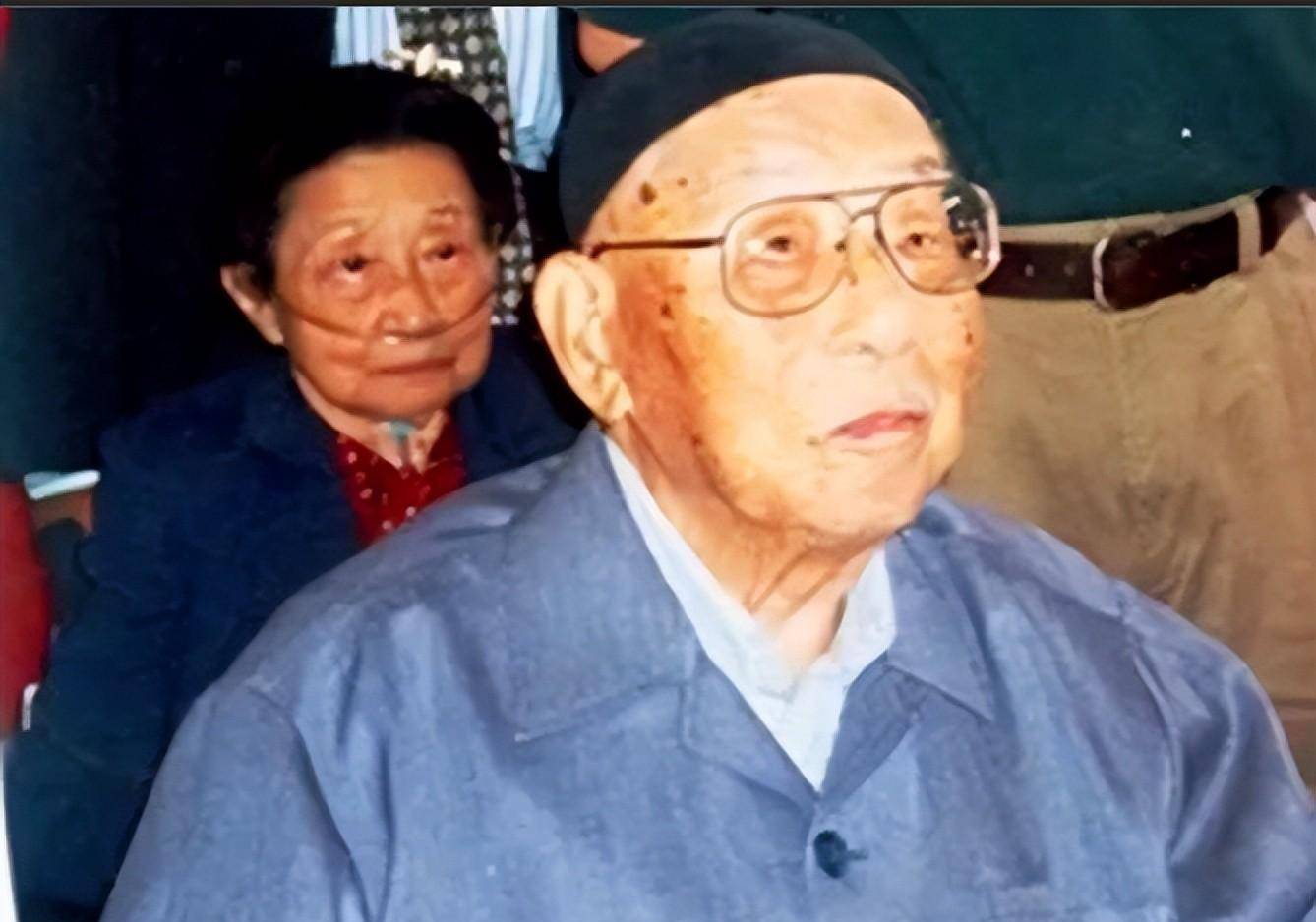 1991年,张学良对吕正操说:我想回大陆看看,但要满足我三个要求_东北