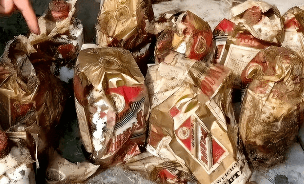 北京一大爷,20年前在后院埋下10瓶茅台酒,现在挖出来还能喝吗?