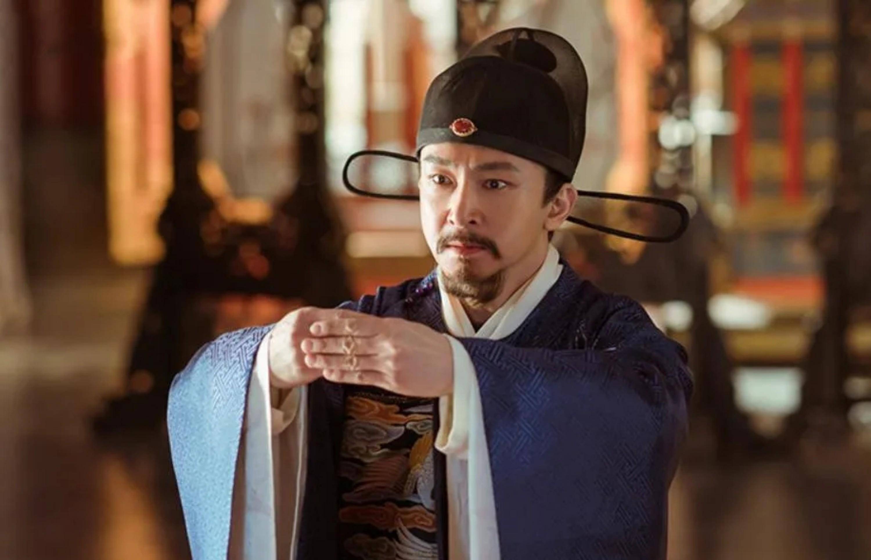 为什么一个王朝走到末世之时,大臣们往往会特别无耻,毫无节操?