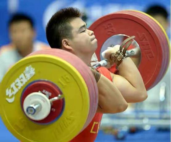 举重英雄才力:8年夺60个冠军,退役后成保安,33岁得病去世_工作_生活