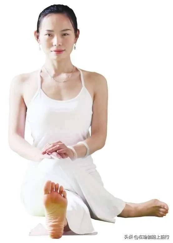 阴瑜伽-鞋带式_膝盖_手臂_臀部