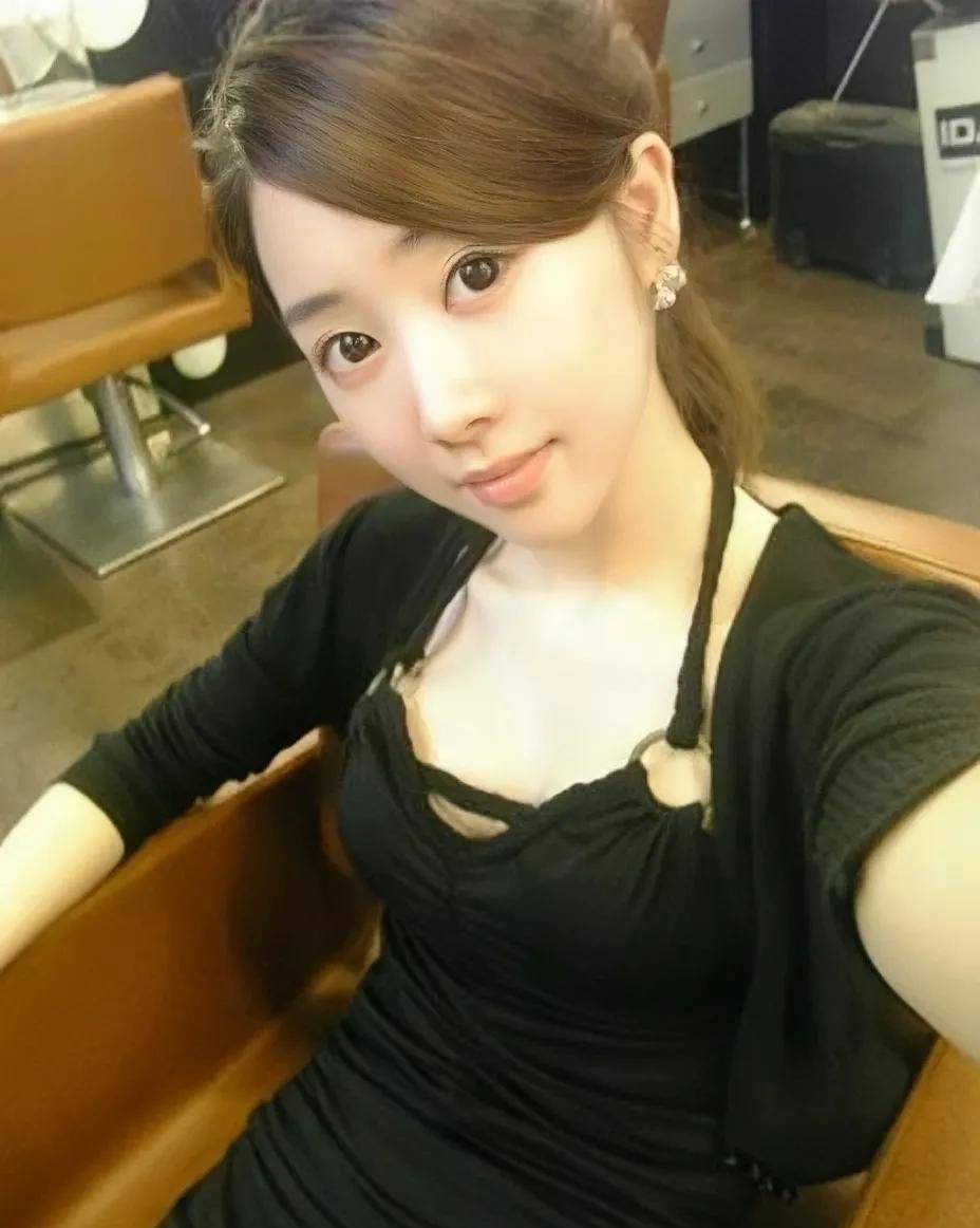 程琳:曾经的非主流女神,与芙蓉姐姐齐名,如今改走高端名媛风_照片