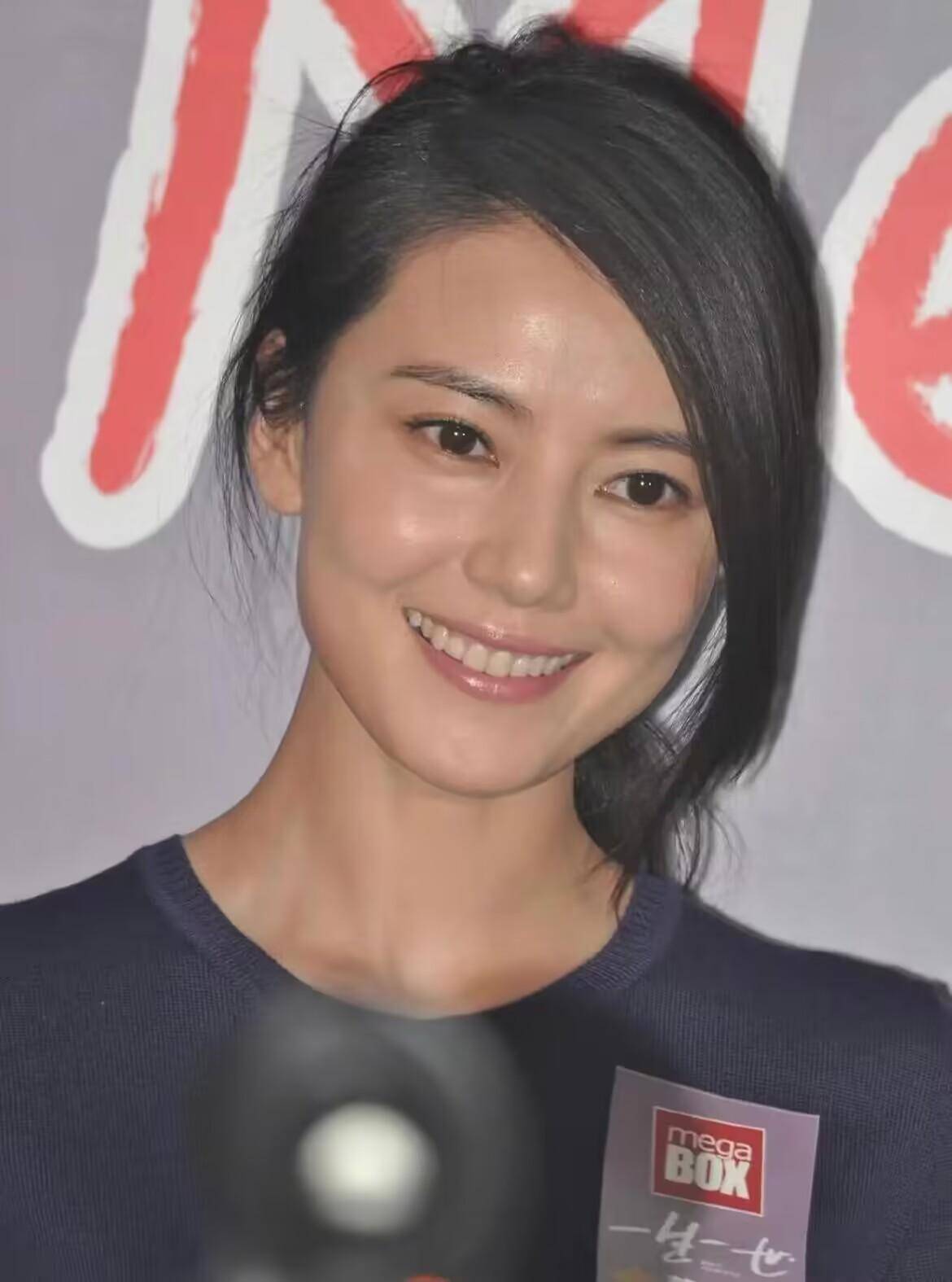 高圆圆的直拍生图太"圈粉"了,我真不敢相信她已经43岁了!