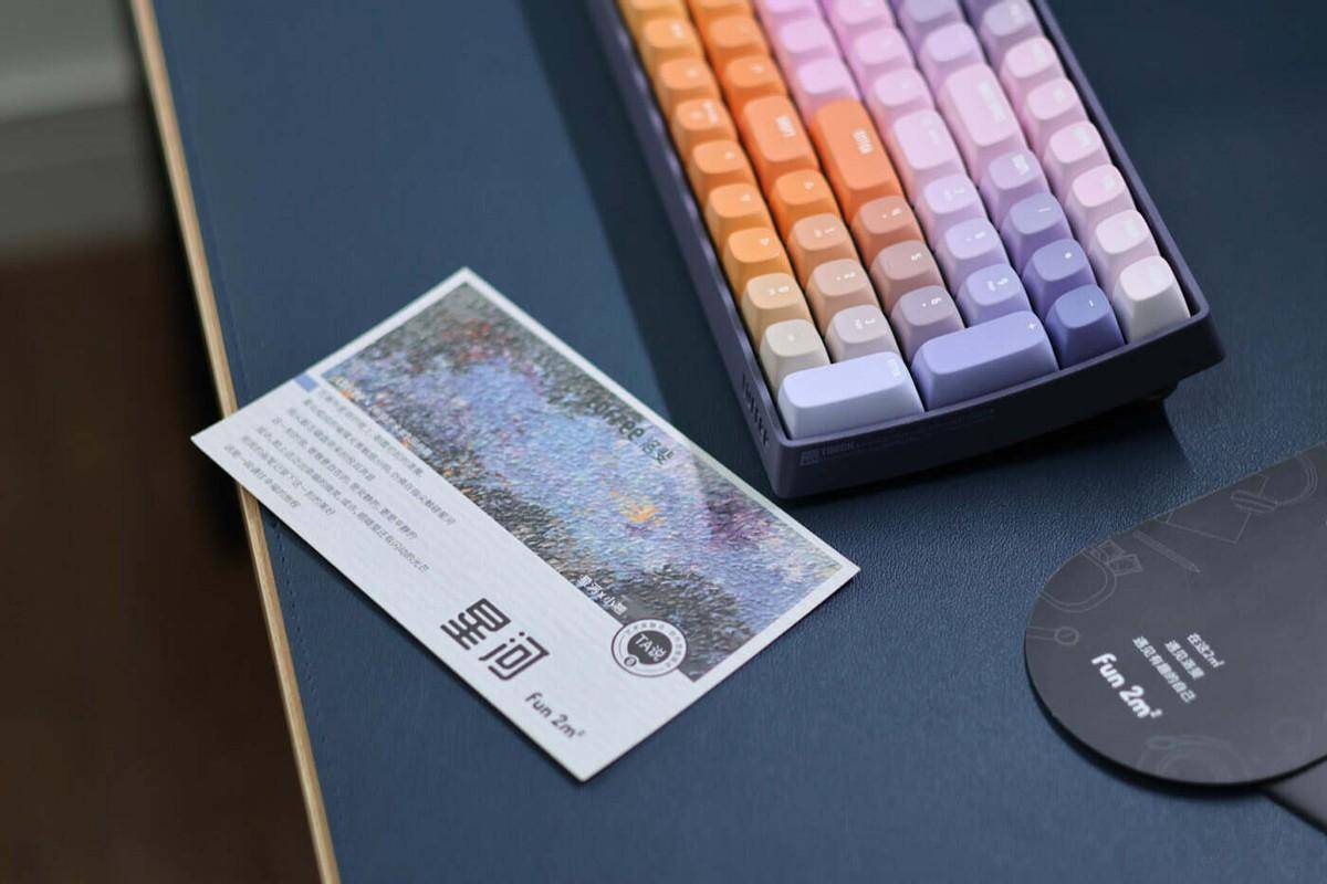 Lofree洛斐小翘星河入手体验,颜值与实用兼备的桌面好物