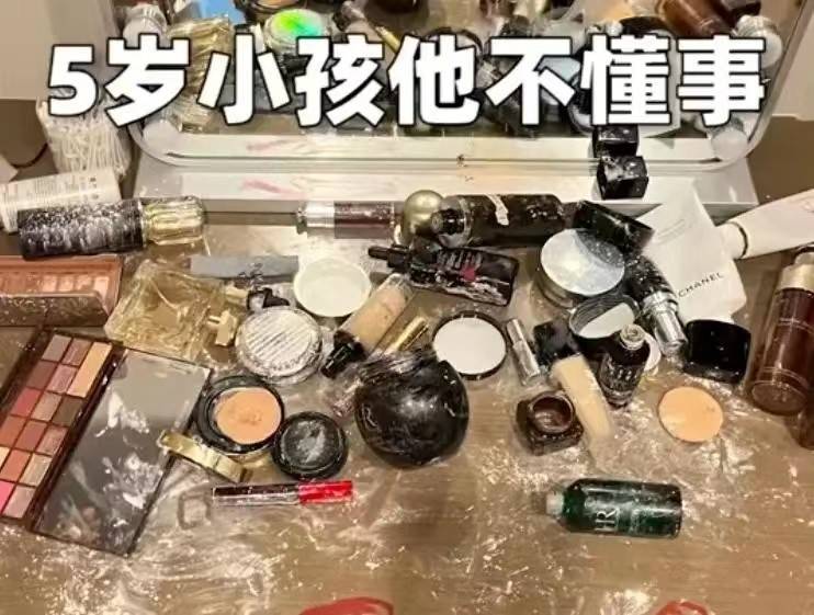 高档化妆品摔碎照片图片