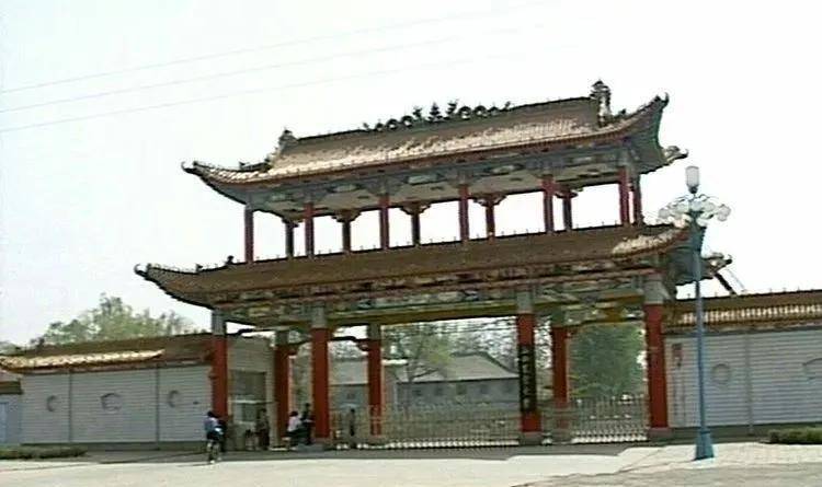 看山西农大校门变迁_大学_农业_校庆