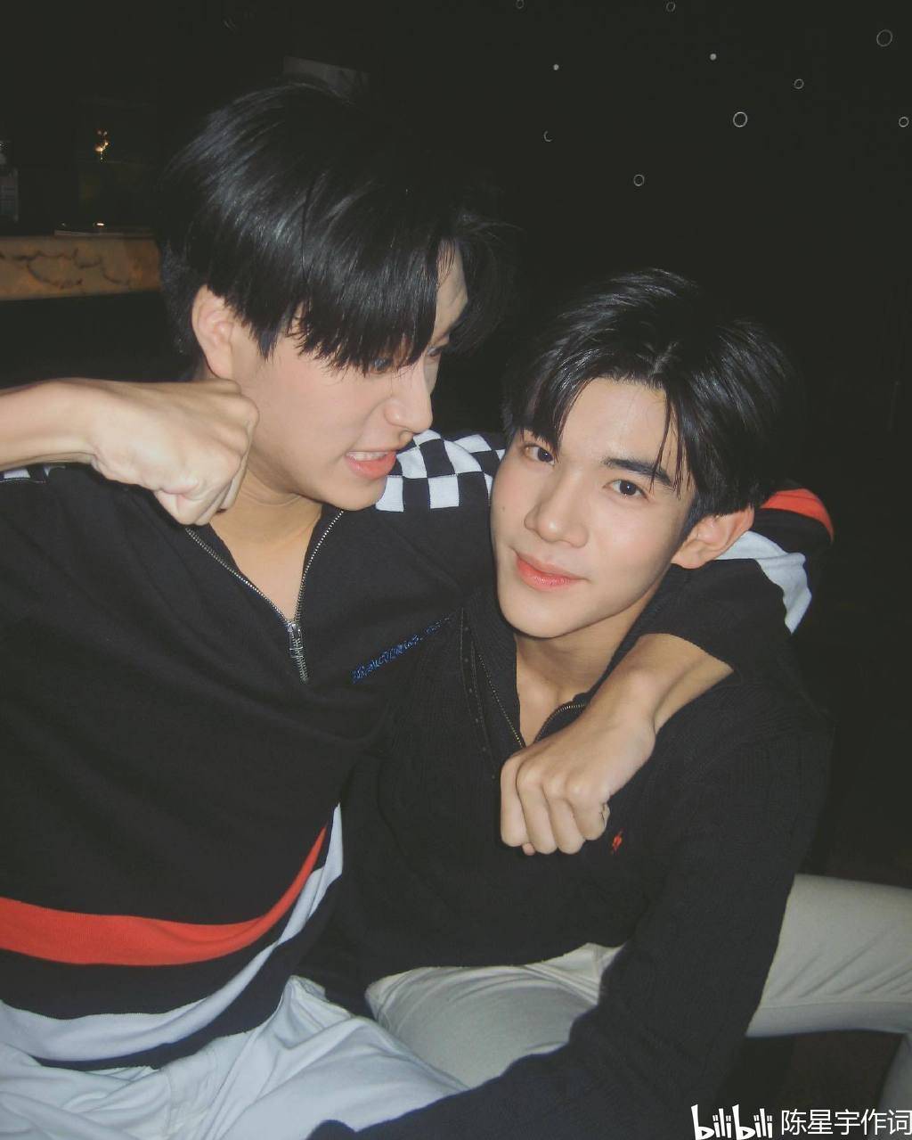 18岁泰国新星geminifourth荣获人气cp奖:泰剧《我的会长男友》见面会