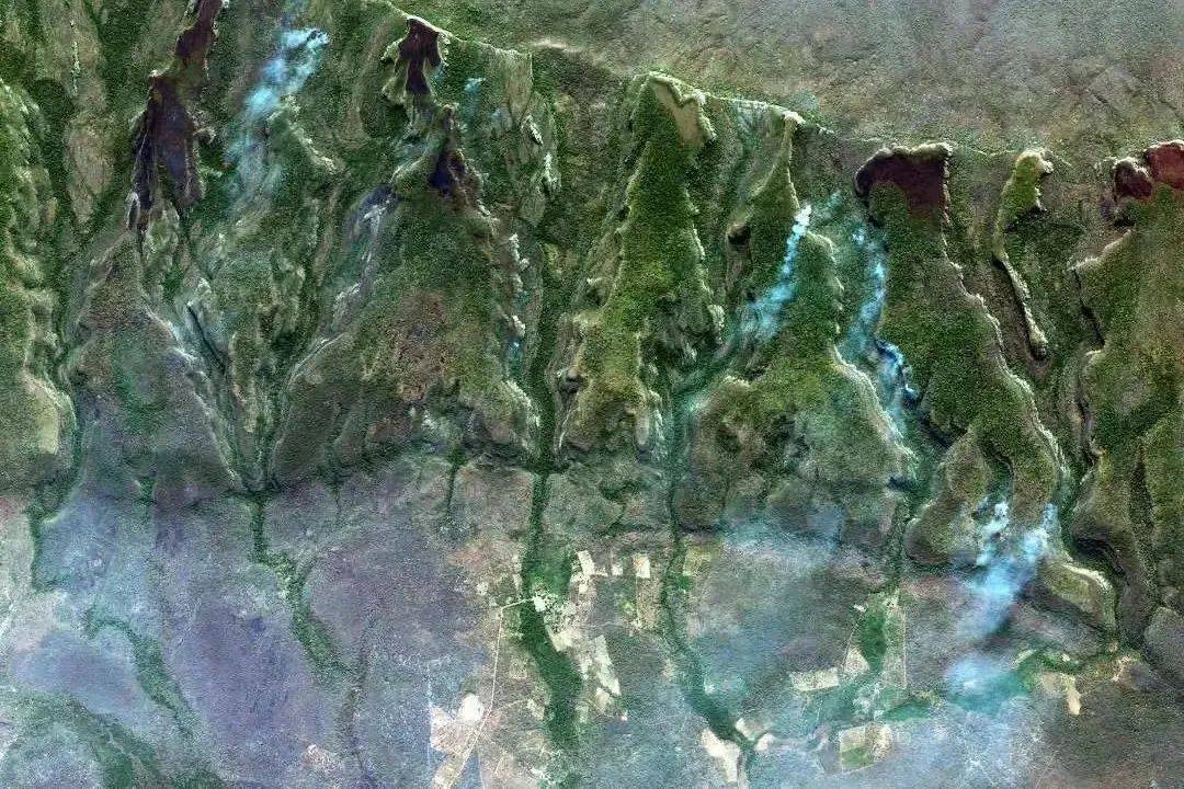 昆仑山高清卫星地图图片