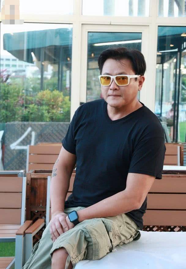 近日,魏骏杰接受媒体访问,透露了与张利华离婚后的近况.