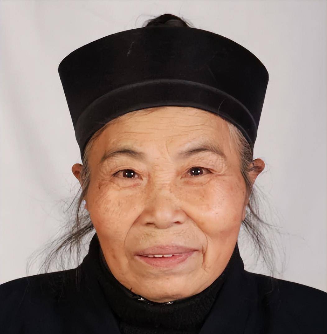 "活菩萨"陈光静:13岁出家,有72个儿女都喊她妈