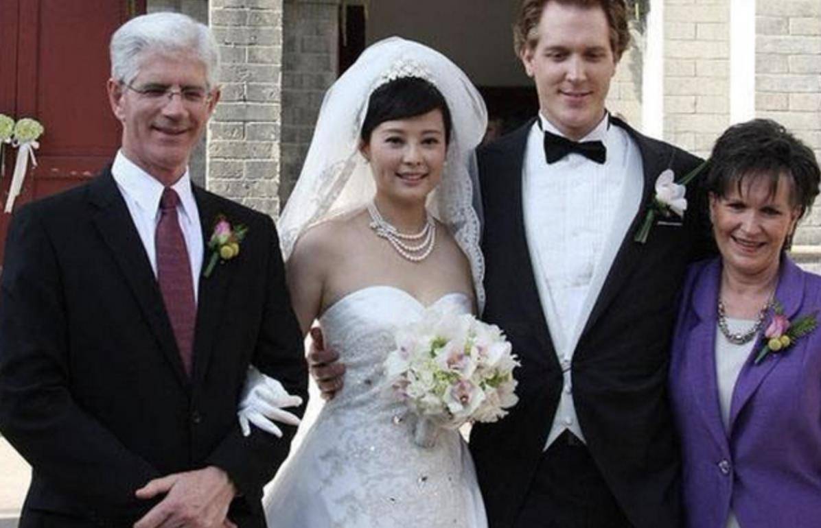 这十位老牌明星,回国安享晚年,个个潇洒滋润_张伟欣_严晓频_李勤勤