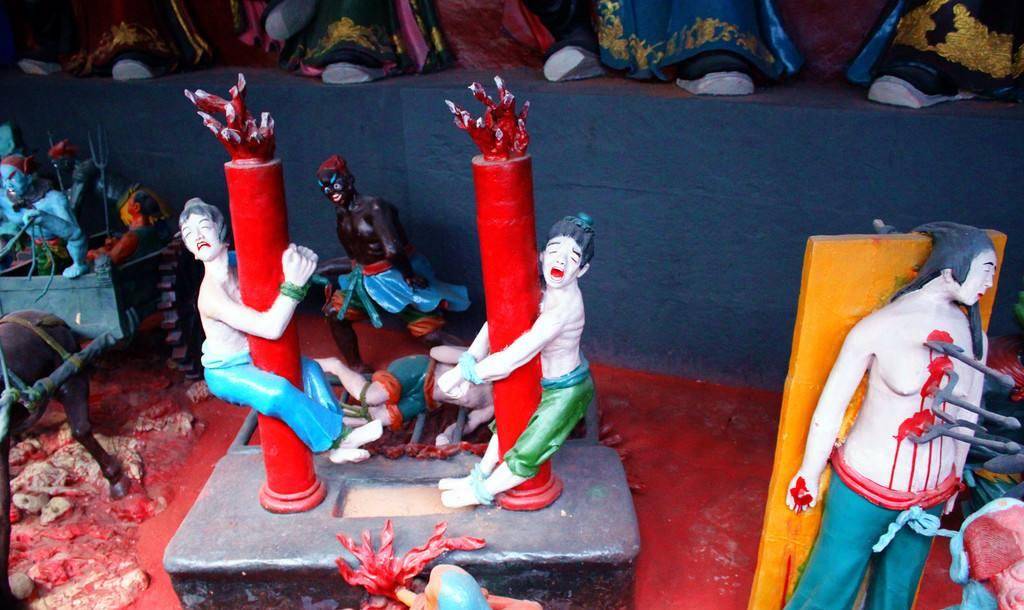 出了名的残暴不堪,两人发明了很多酷刑,其中炮烙刑是最古老的酷刑之一