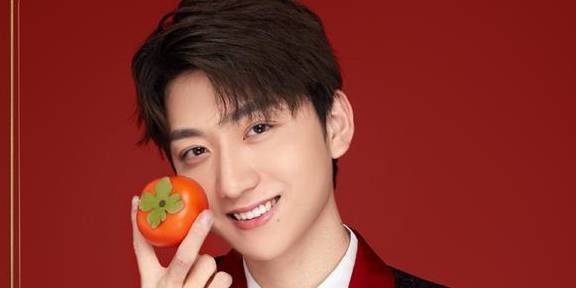 闪马真是20岁壮小伙?酷炫三连拳势要挽回尊严,狗老师要挨揍了?