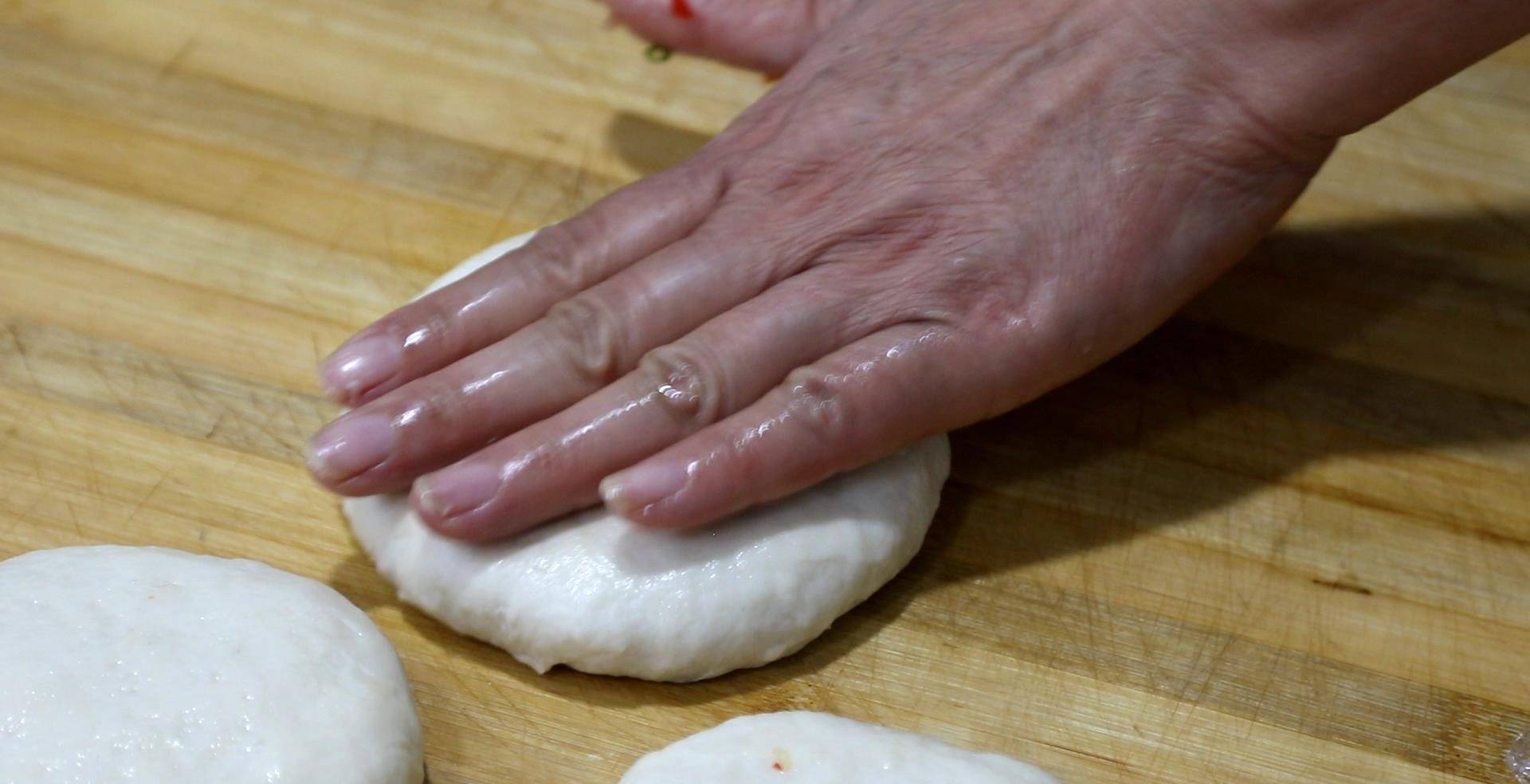 有钱没钱别忘了吃这2道菜过年发大财_石头_面团_饺子