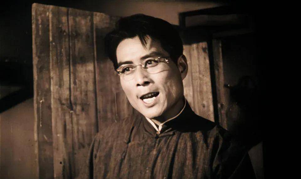 许云峰视死如归的诀别信,让敌人打开缺口,让江姐等人暴露_华健_马识途