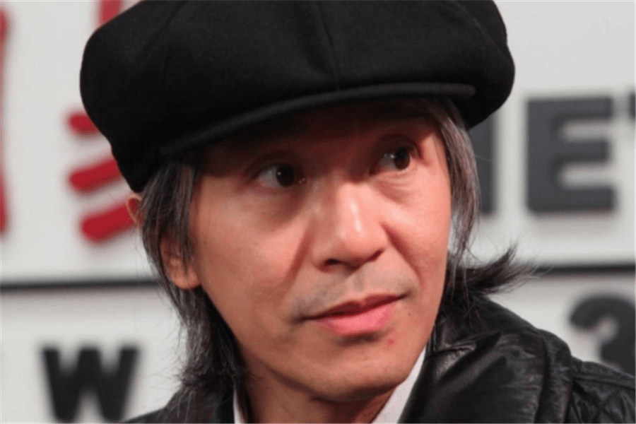 喜剧之王周星驰,用无厘头的电影,演绎自己的传奇人生_生活_因为_时候