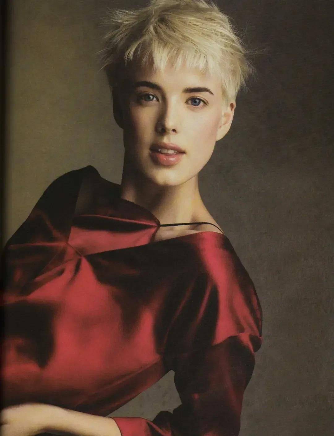 "超模"艾格尼丝·迪恩两部长片_agnes_电影_影片