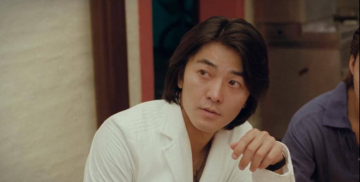 郑伊健代表作品:《古惑仔》,《风云雄霸天下》,《九龙冰室》,《黄金