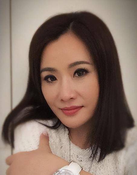 有医保能领退休金,退休还能当网红挣钱买豪宅_生活_尹扬明_李国麟