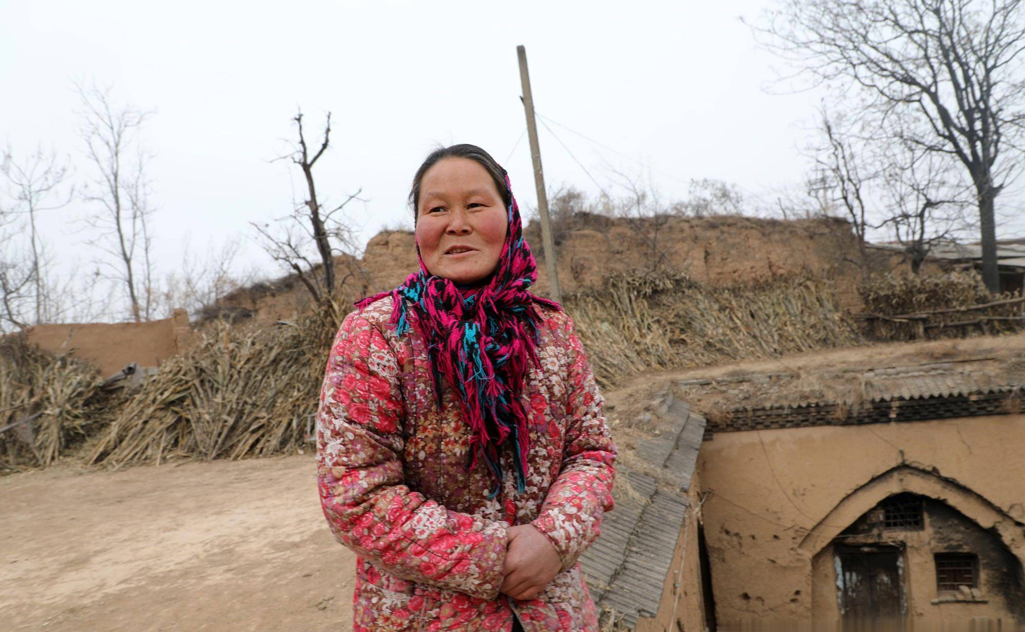 儿子找个东北姑娘结婚要花几十万,5旬母亲卖牛借钱也要让儿满意