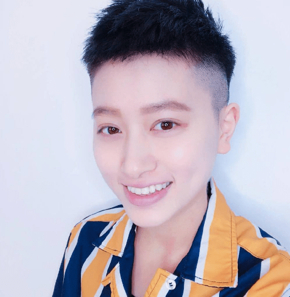 如今剪寸头帅成男神,"女友"超美_郑靓歆_时候_女生