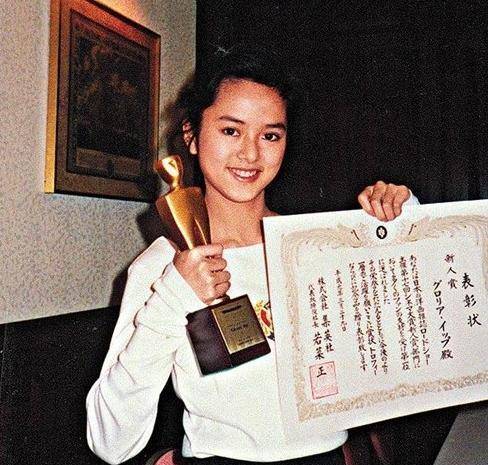 叶温仪_陈柏浩_因为