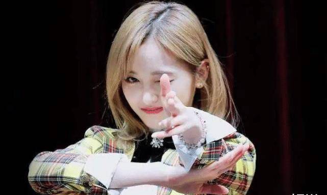 吴宣仪9秒20个wink,被申请吉尼斯纪录遭拒,眨眼症不公平_表演_图片
