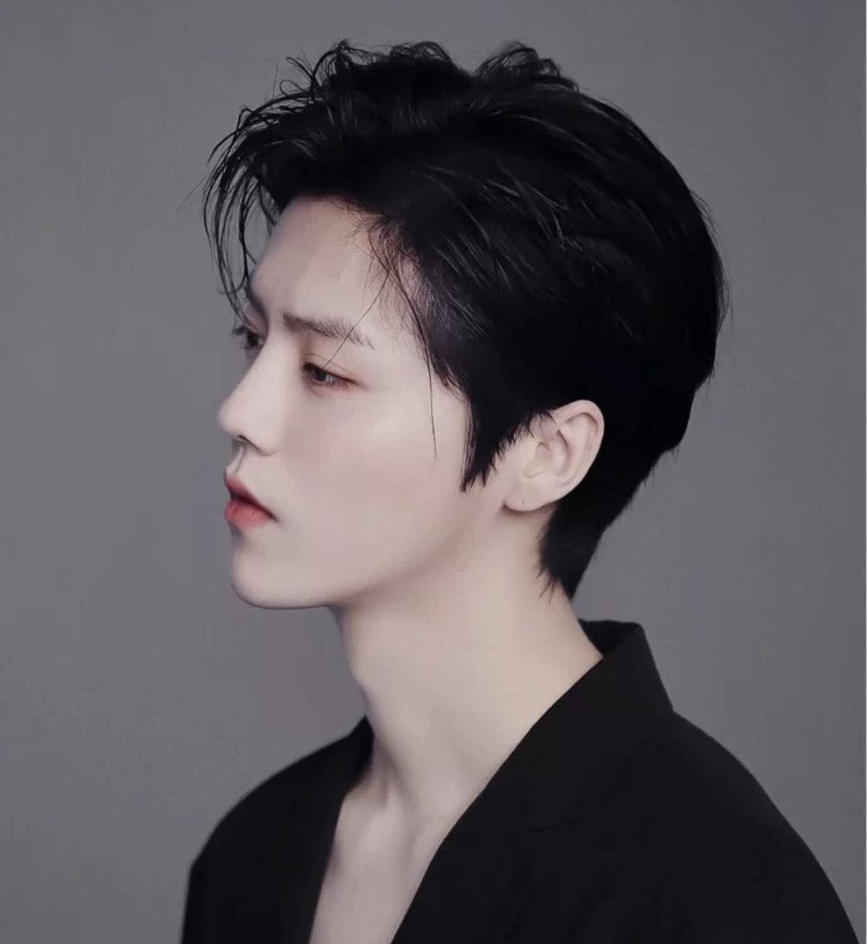 鹿晗出道前"旧照"比现在帅?