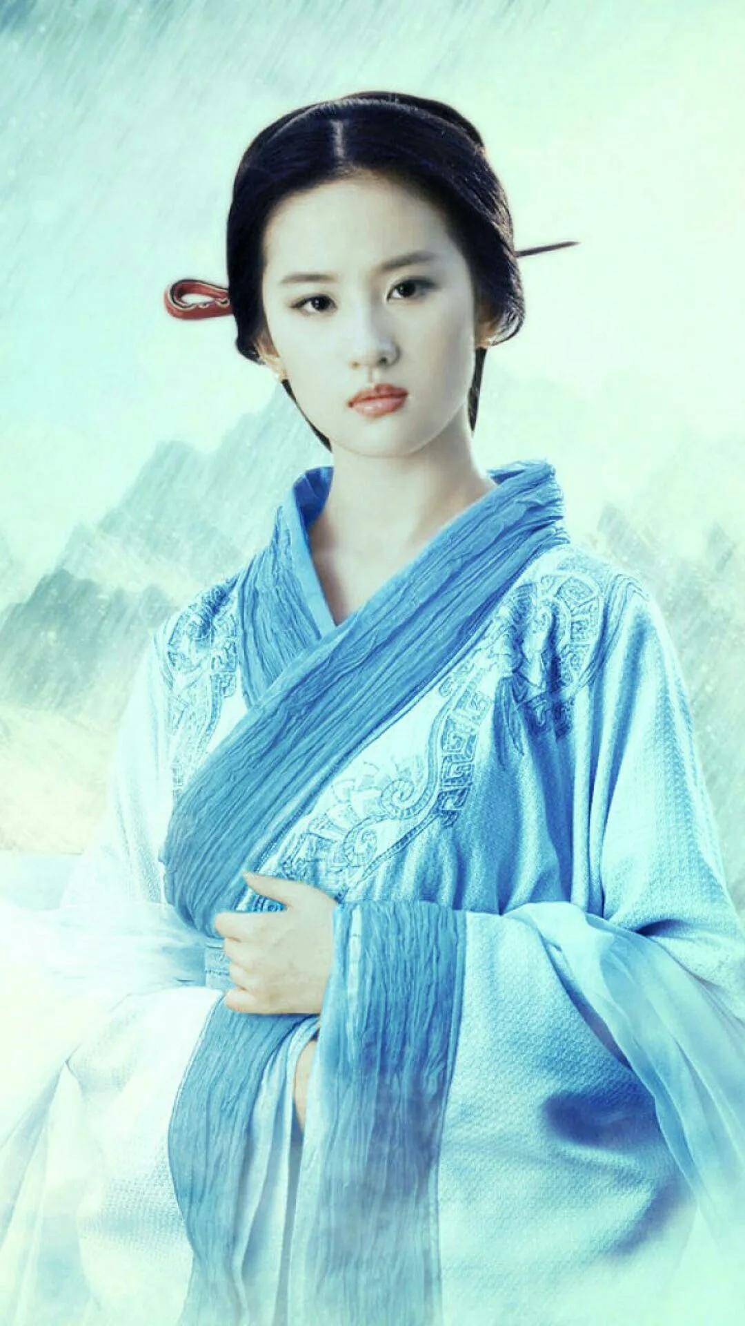 一直觉得刘亦菲的气质真的非常适合古装剧,每一次都会成为一个经典