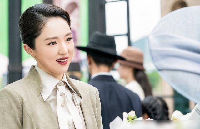 女明星《旗袍美探》开播,颠覆罗子君形象,多个明星加盟演绎_剧中_美女