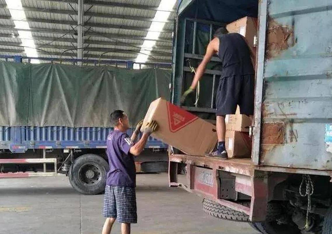 批发市场怎么找搬运工