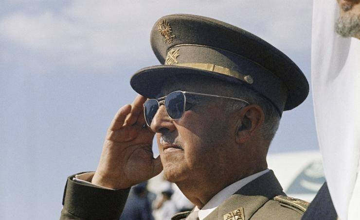 二战期间,这个老牌帝国置身事外,至今让人诟病_西班牙_欧洲_佛朗哥