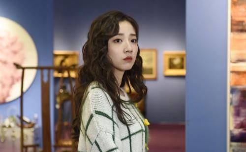 熊玉婷因出演《何以笙箫默》而走红,因外形甜美可人,熊玉婷被称为"