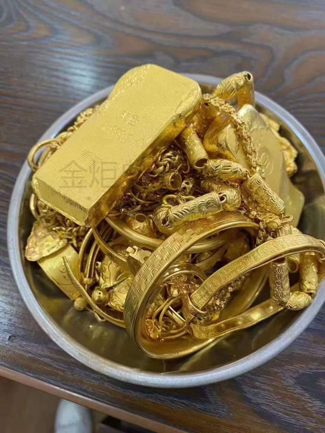 成都典当行黄金行情上涨典当回收正当时,但适合购买吗?