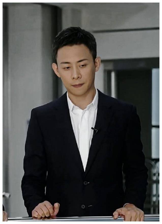 45岁张译再遭质疑!