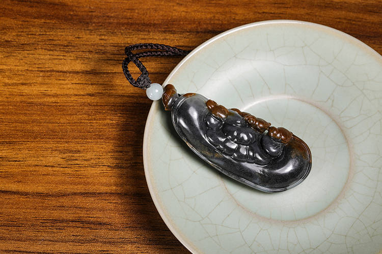 和田玉三色籽料 《五子登科》玉佩_朝隆_雕刻_青花