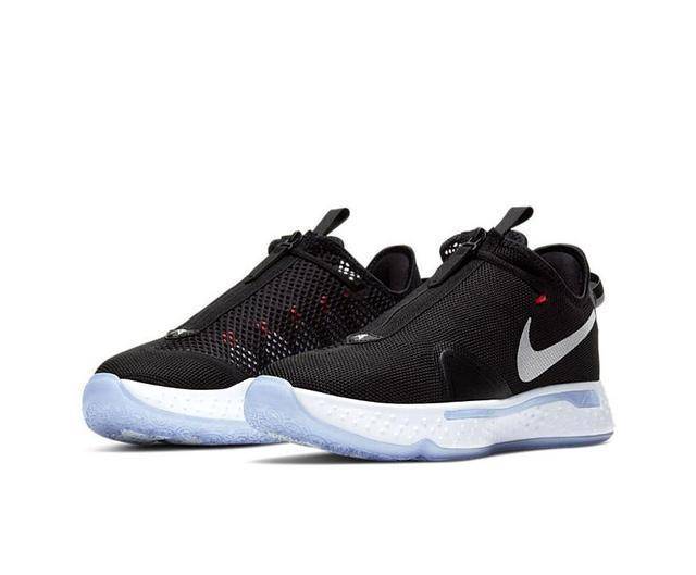 nike pg 4这双被中国的球迷朋友戏称为"nike足力健老人鞋"的保罗61