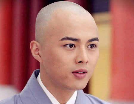 《活佛济公》是比较长的剧集,一共4季,里面的人物一直在变化,但是如果