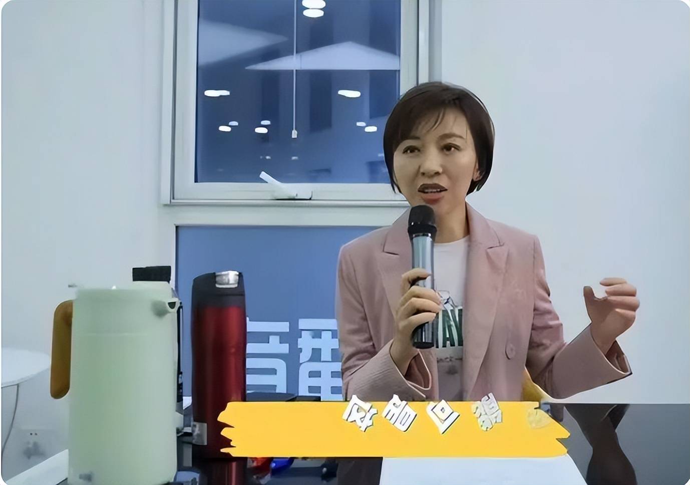 艺考老师要比央视主持人好?