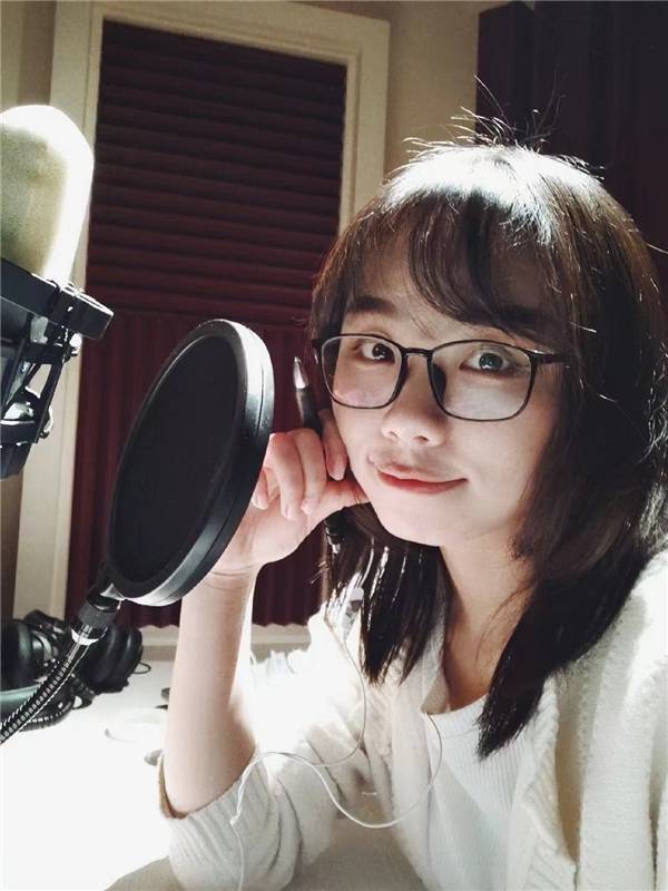 配音演员周娟参与电影《深海》揭秘配音故事_表演_情感_传统动画