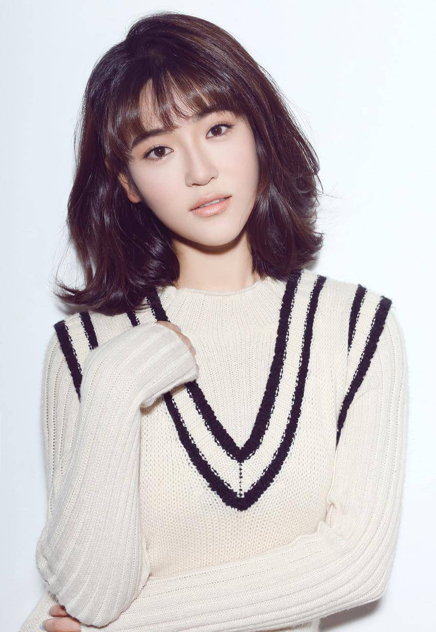 在节目上马心怡泪流满面地说自己的小舅舅是被自己这个拖油瓶给拖累了