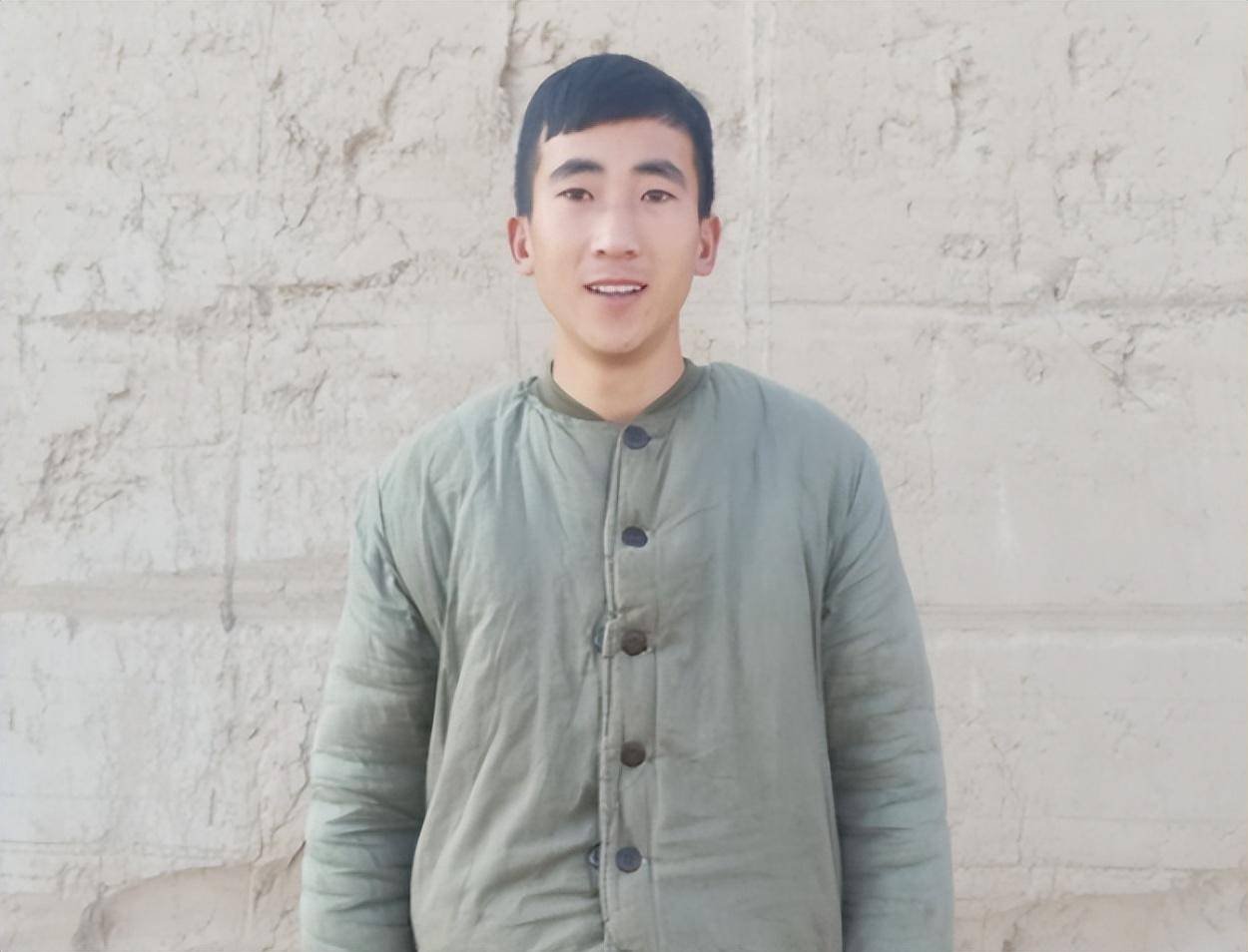 也正是因为其他网红的一再质疑,才逐渐让宝军的人