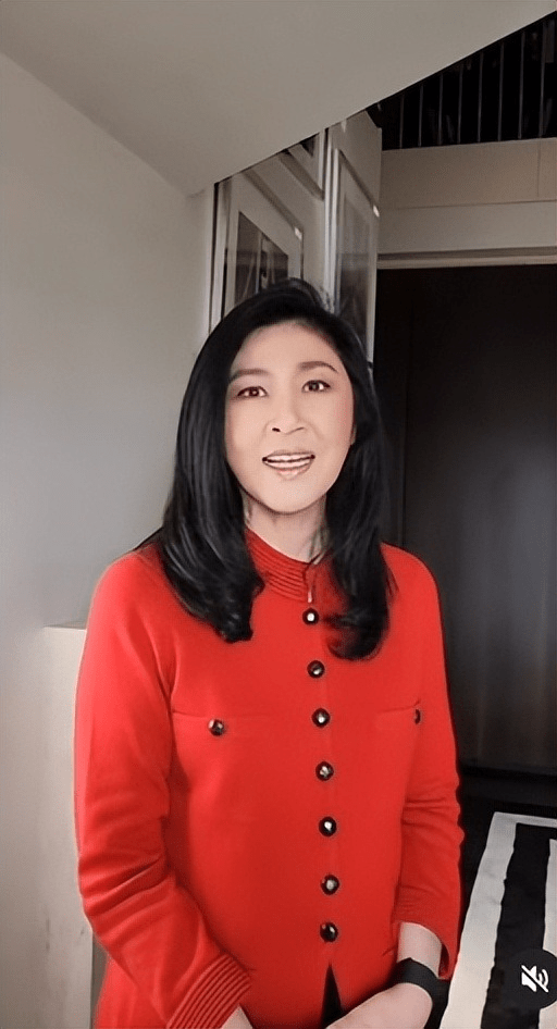 55岁英拉情人节晒美照!