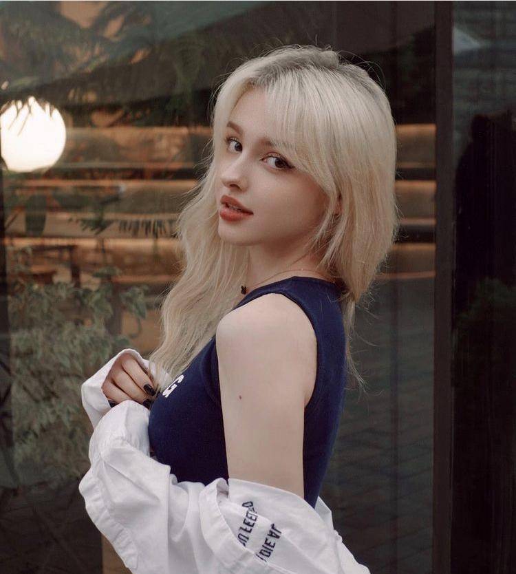 乌兹别克斯坦 模特elina karimova